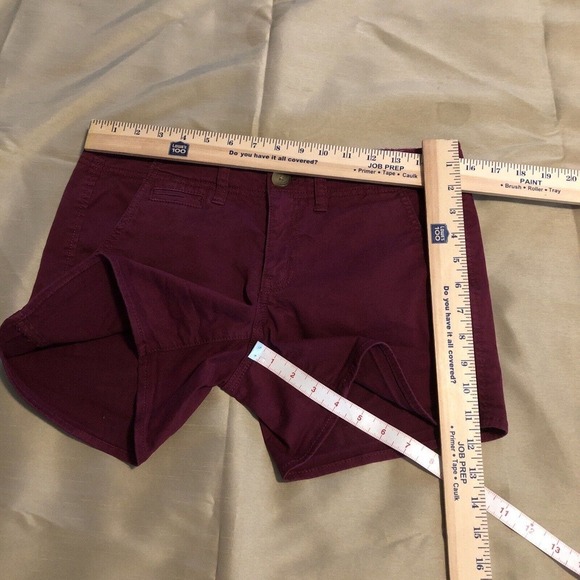 American Eagle Outfitters Shortie Jean Shorts Size 6 Burgundy Inseam 4” Mid-Rise - Picture 10 of 10